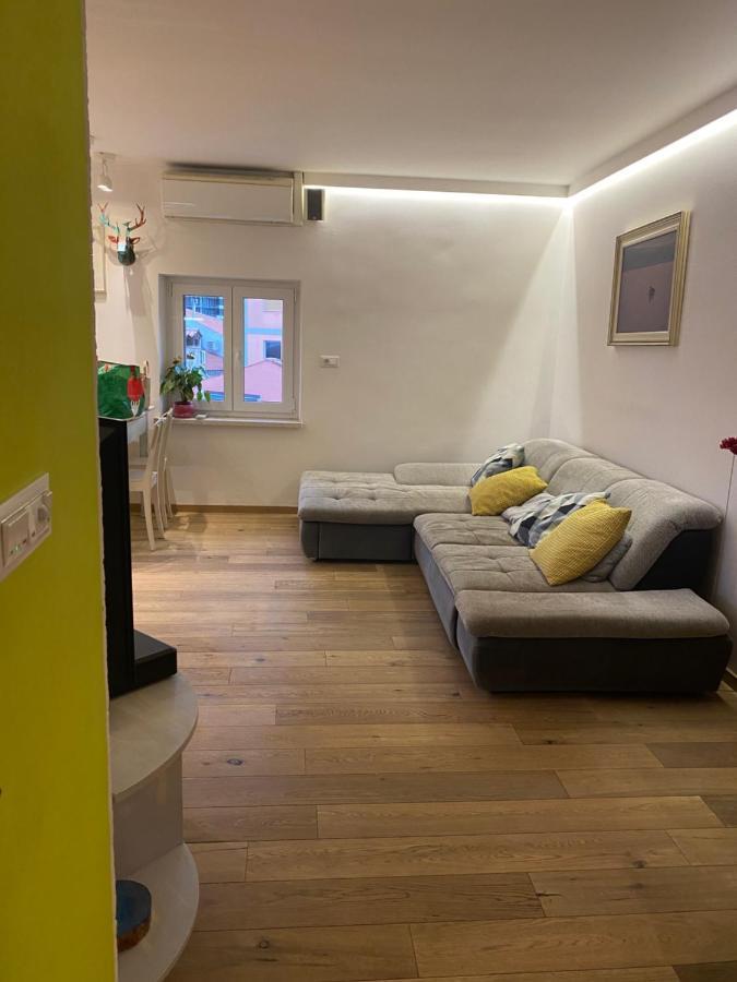 Apartma Mari Koper Luaran gambar